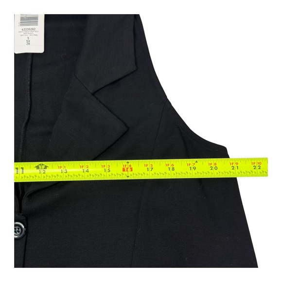 Torrid Women's Plus Size 5X Ponte V-Neck Crop Vest Sleeveless Button Front NEW - Picture 10 of 11